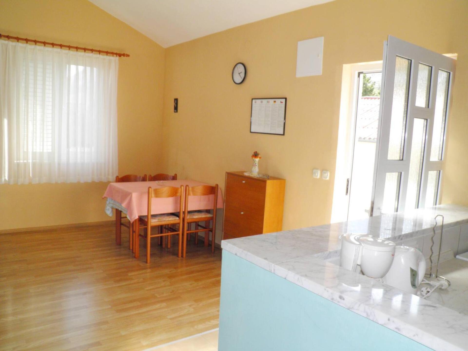 Apartments Klaric Башка Екстер'єр фото